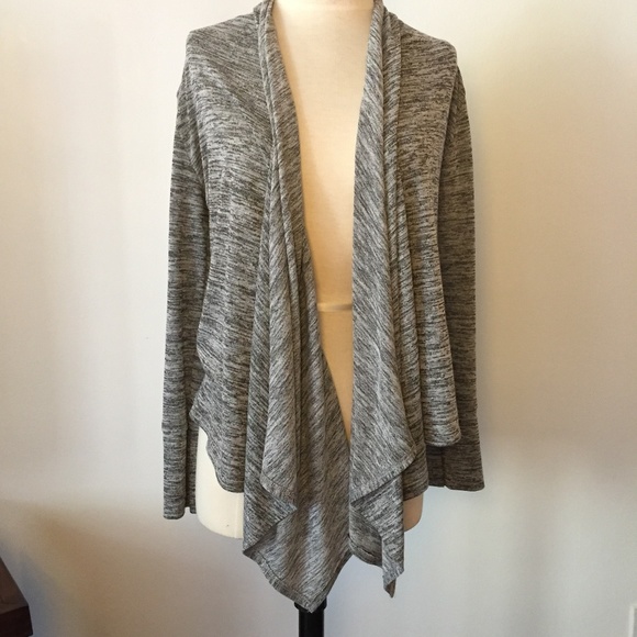 🧥🖤 Gray & White Drapey Sweater – Size L 🖤🧥 - Picture 3 of 11